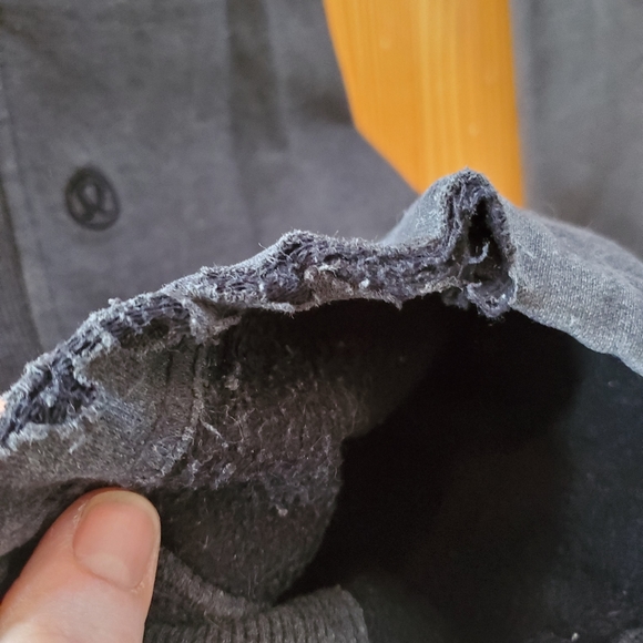 Lululemon sweatpants - Picture 4 of 8